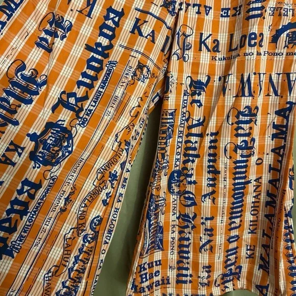 Orange palaka Kauluae Hawaii newsprint pants medium wide leg cropped - Picture 2 of 8
